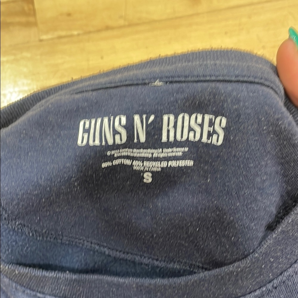 Guns N' Roses Blue Sweatshirt - Picture 2 of 4